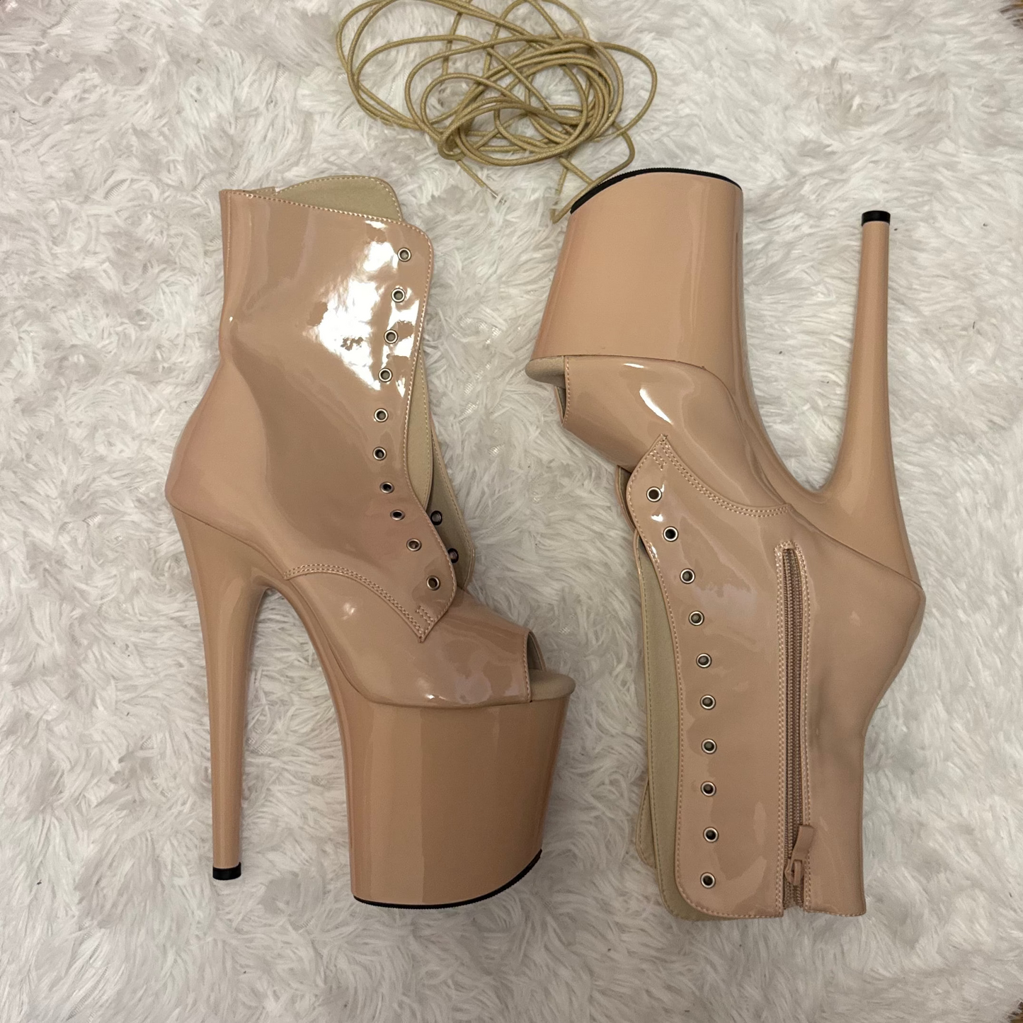 Peek-a-Boo Beige - 8"